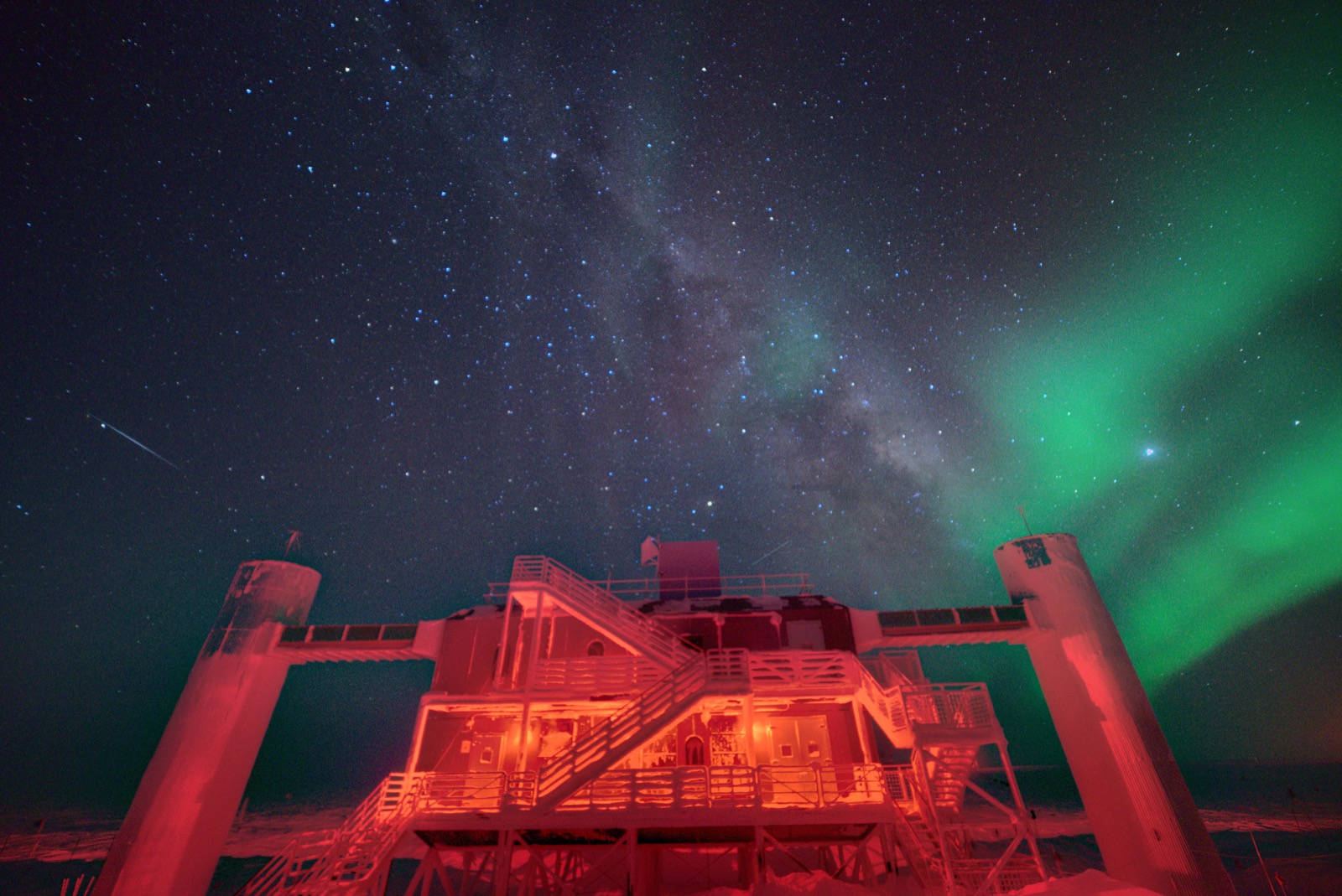 IceCube Lab at the South Pole
